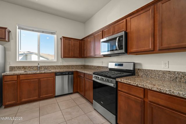 5013 Cavestone Road, Sun Valley, NV 89433