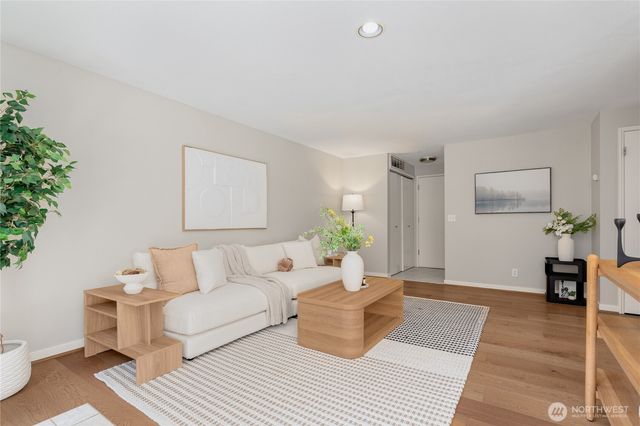 619 8th Avenue, Kirkland, WA 98033