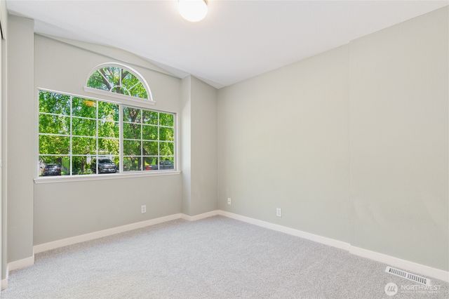 619 8th Avenue, Kirkland, WA 98033