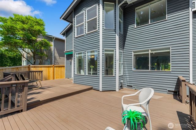 619 8th Avenue, Kirkland, WA 98033