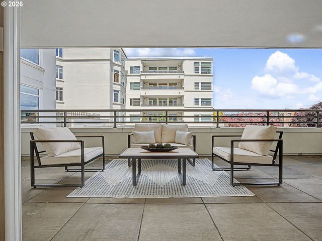 2445 Nw Westover Rd 202, Portland, OR 97210