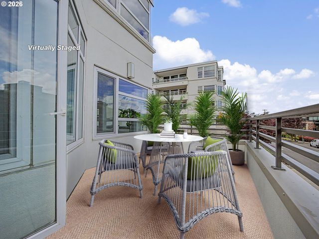 2445 Nw Westover Rd 202, Portland, OR 97210