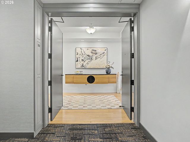 2445 Nw Westover Rd 202, Portland, OR 97210
