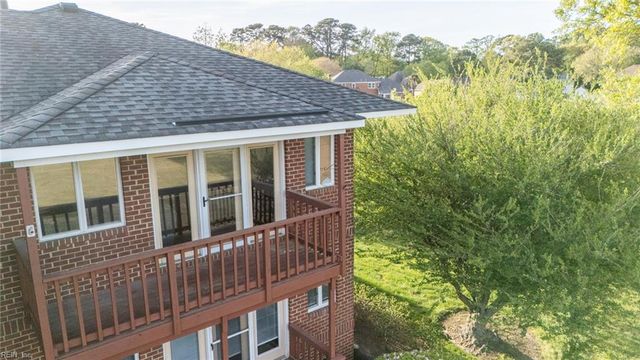 1250 Foursome LN, Virginia Beach, VA 23455