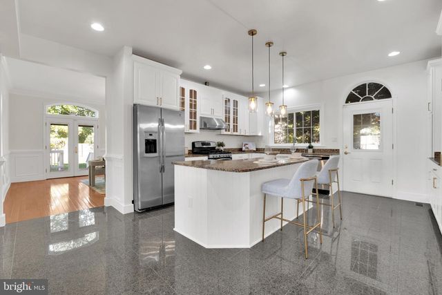 1615 S OAKLAND ST, Arlington, VA 22204