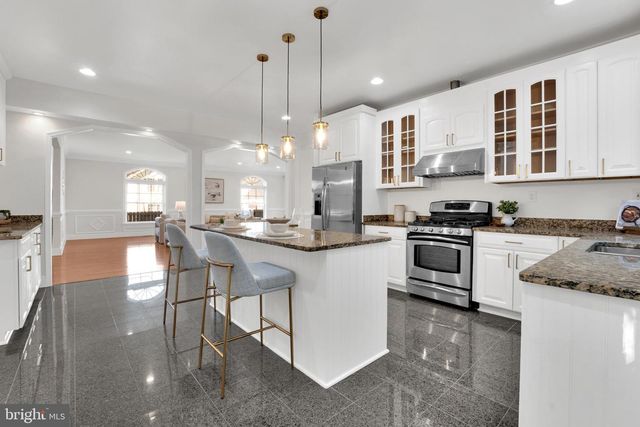 1615 S OAKLAND ST, Arlington, VA 22204