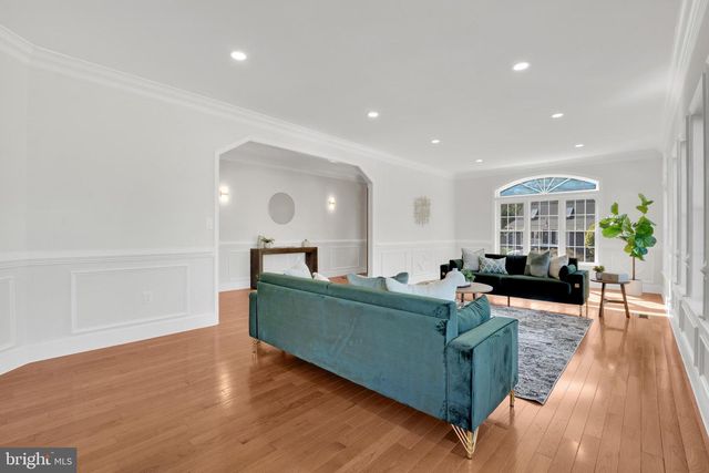 1615 S OAKLAND ST, Arlington, VA 22204