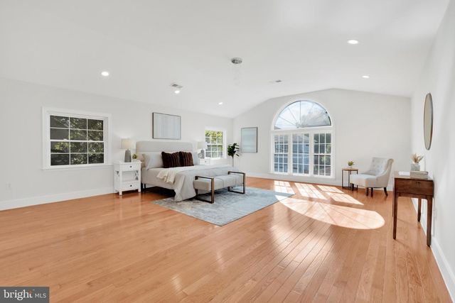 1615 S OAKLAND ST, Arlington, VA 22204
