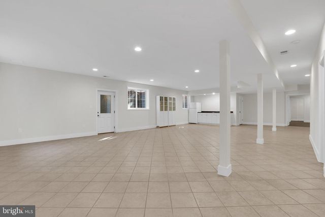 1615 S OAKLAND ST, Arlington, VA 22204