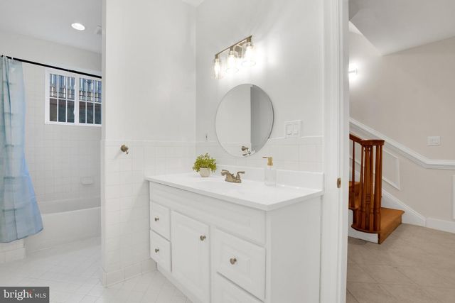 1615 S OAKLAND ST, Arlington, VA 22204