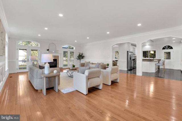 1615 S OAKLAND ST, Arlington, VA 22204