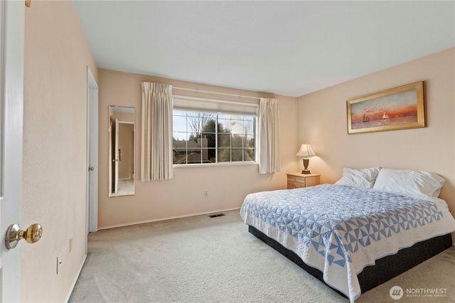 25709 118th Place SE, Kent, WA 98030