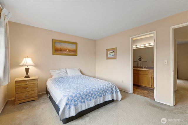 25709 118th Place SE, Kent, WA 98030