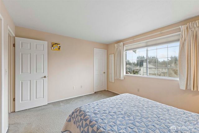 25709 118th Place SE, Kent, WA 98030