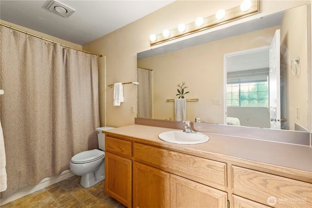 25709 118th Place SE, Kent, WA 98030