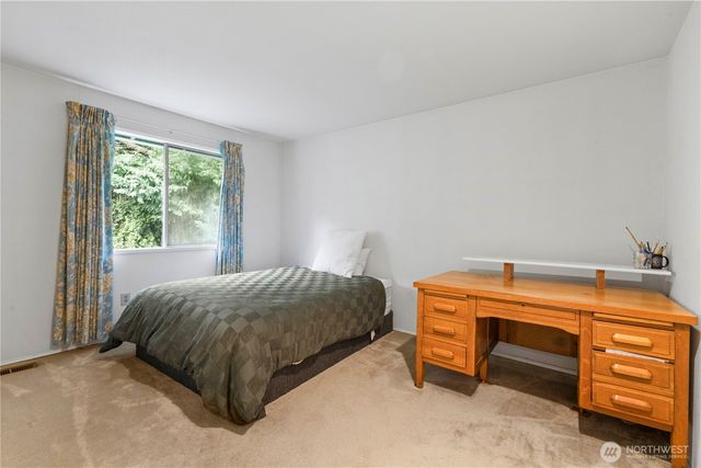 25709 118th Place SE, Kent, WA 98030