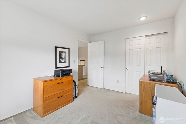 25709 118th Place SE, Kent, WA 98030