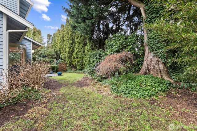 25709 118th Place SE, Kent, WA 98030