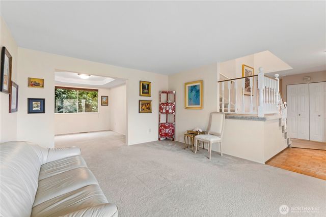 25709 118th Place SE, Kent, WA 98030