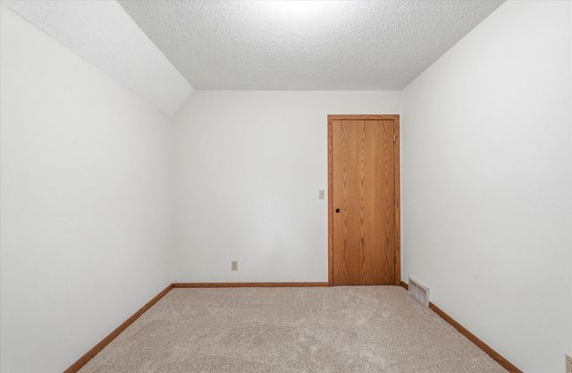 1817 Oregon Trail, Saint Cloud, MN 56301