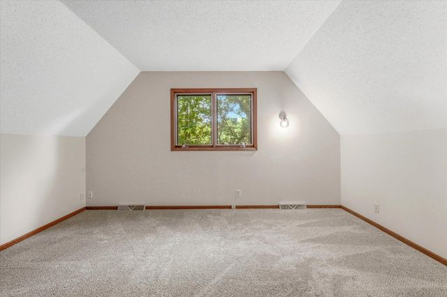 1817 Oregon Trail, Saint Cloud, MN 56301