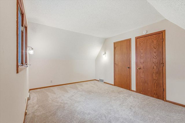 1817 Oregon Trail, Saint Cloud, MN 56301