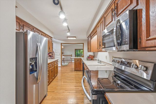 1817 Oregon Trail, Saint Cloud, MN 56301