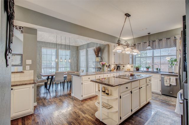 194 Chinaberry Way, Coppell, TX 75019