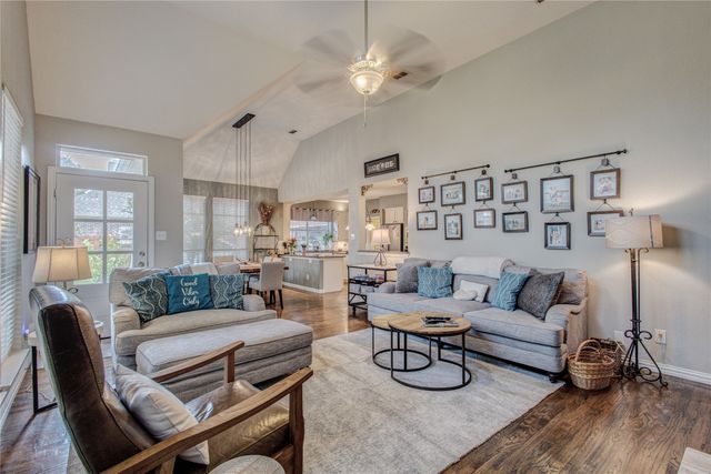 194 Chinaberry Way, Coppell, TX 75019