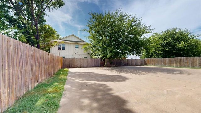 108 Richards Street, College Station, TX 77845