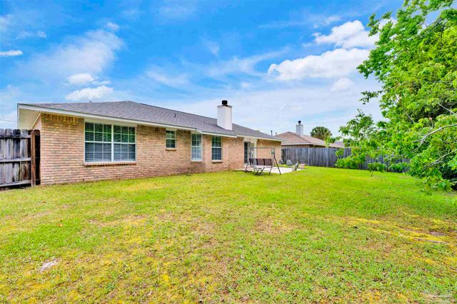 10049 Centre St, Pensacola, FL 32506