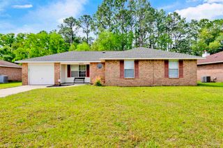 10049 Centre St, Pensacola, FL 32506