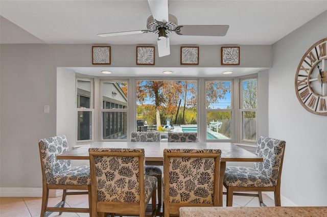 2211 Bayou Drive, League City, TX 77573