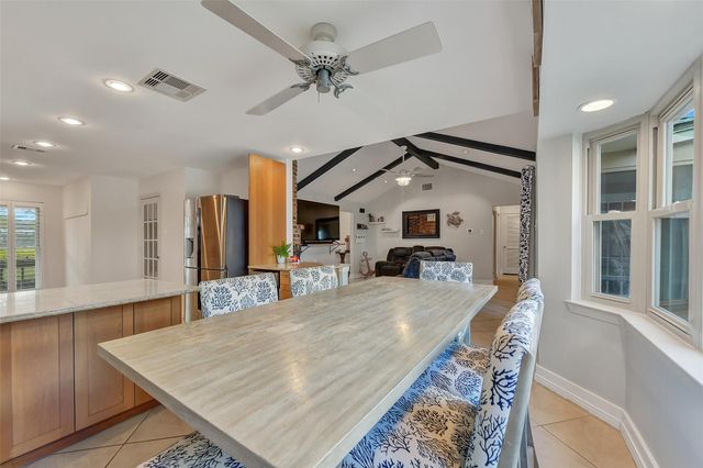 2211 Bayou Drive, League City, TX 77573