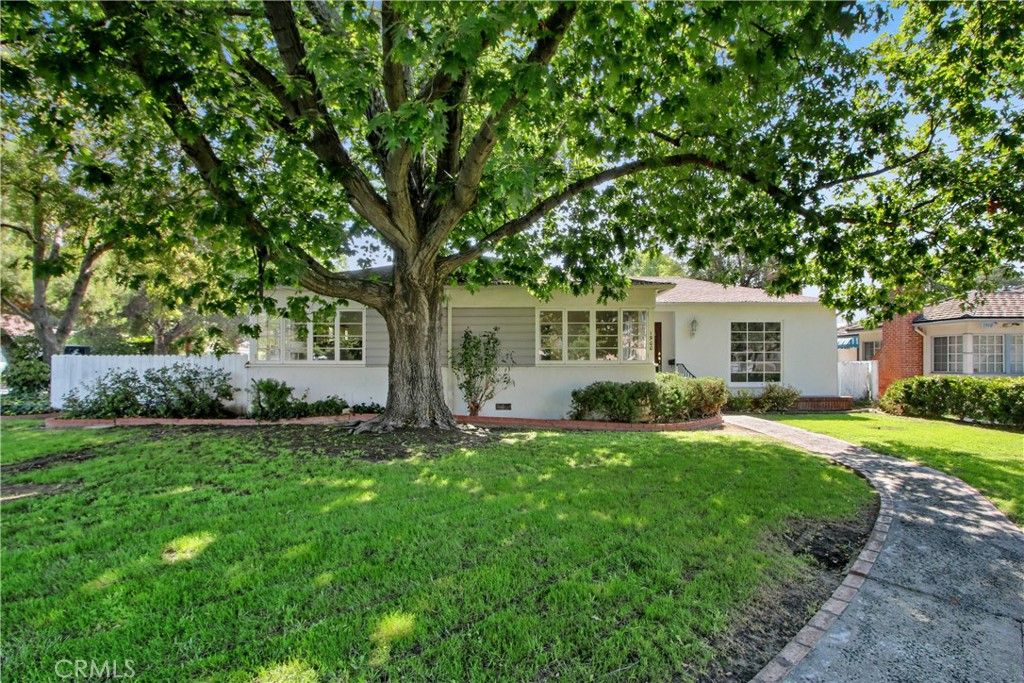 1900 Kerns Avenue, San Marino, CA 91108