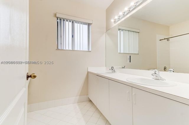 21222 SW 88th Pl, Cutler Bay, FL 33189
