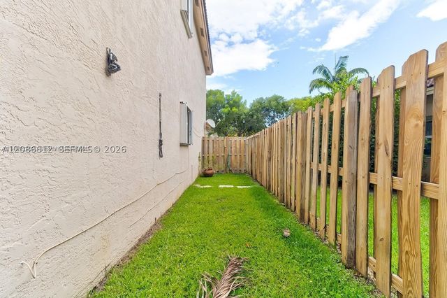 21222 SW 88th Pl, Cutler Bay, FL 33189