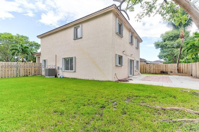 21222 SW 88th Pl, Cutler Bay, FL 33189
