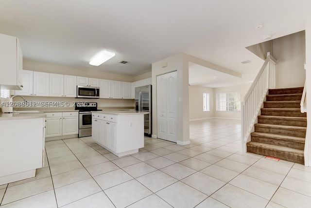 21222 SW 88th Pl, Cutler Bay, FL 33189