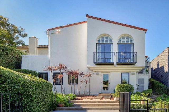 7733 Whitefield, La Jolla, CA 92037