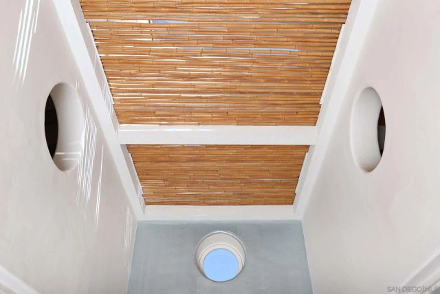 7733 Whitefield, La Jolla, CA 92037