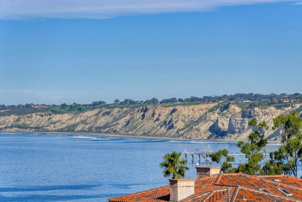 7733 Whitefield, La Jolla, CA 92037