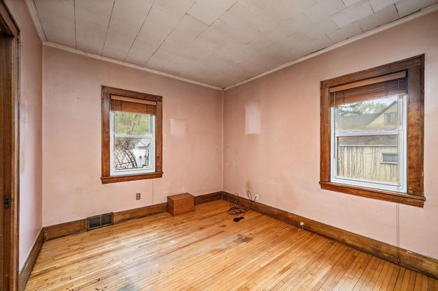 4122 Nawadaha Boulevard, Minneapolis, MN 55406