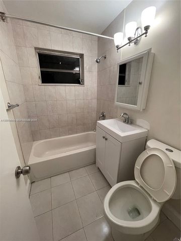 7601 Venetian Street 4, Miramar, FL 33023