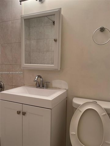 7601 Venetian Street 4, Miramar, FL 33023
