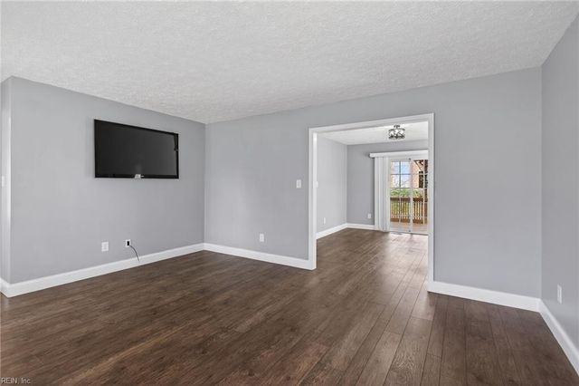 7512 Hughart ST, Norfolk, VA 23505