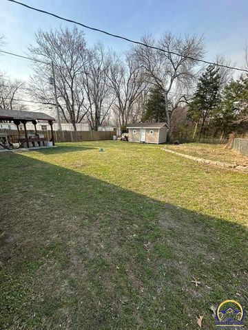 1302 Goura Pl, Emporia, KS 66801