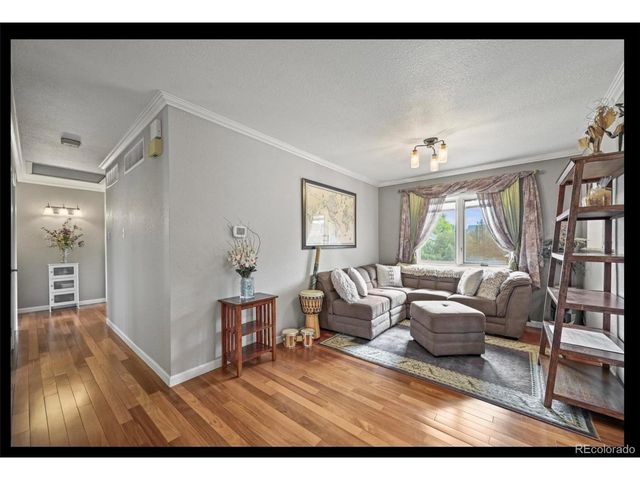 13126 W Warren Cir, Lakewood, CO 80228