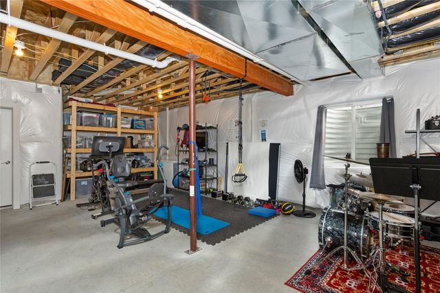 515 NE Brookshire Court, Waukee, IA 50263