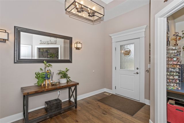 515 NE Brookshire Court, Waukee, IA 50263